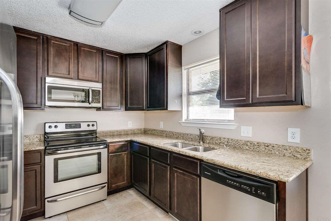 531 Li Fair Place Pensacola, FL 32506 - Photo 8 of 23