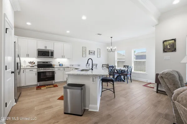 $270,900 | 6 Cameron Cove, Long Beach, MS 39560
