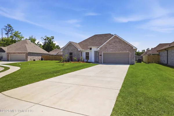 $270,900 | 6 Cameron Cove, Long Beach, MS 39560