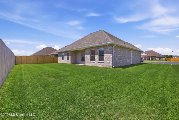 $270,900 | 6 Cameron Cove, Long Beach, MS 39560