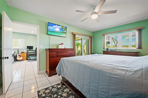 $2,900 | 6225 Northwest 190th Terrace, Hialeah, FL 33015