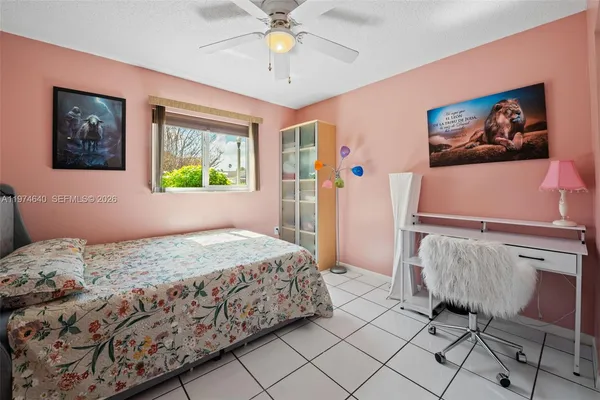 $2,900 | 6225 Northwest 190th Terrace, Hialeah, FL 33015