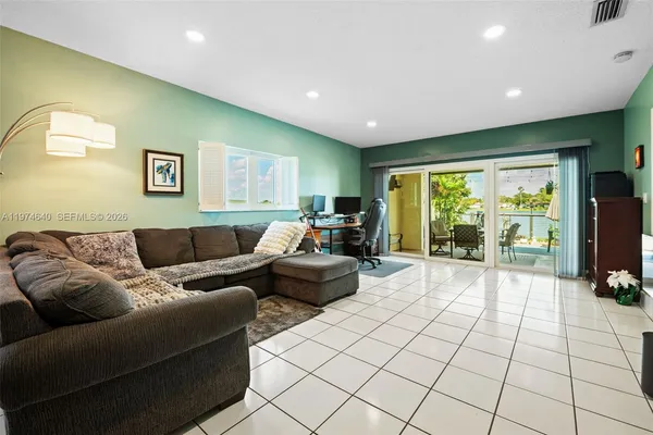 $2,900 | 6225 Northwest 190th Terrace, Hialeah, FL 33015