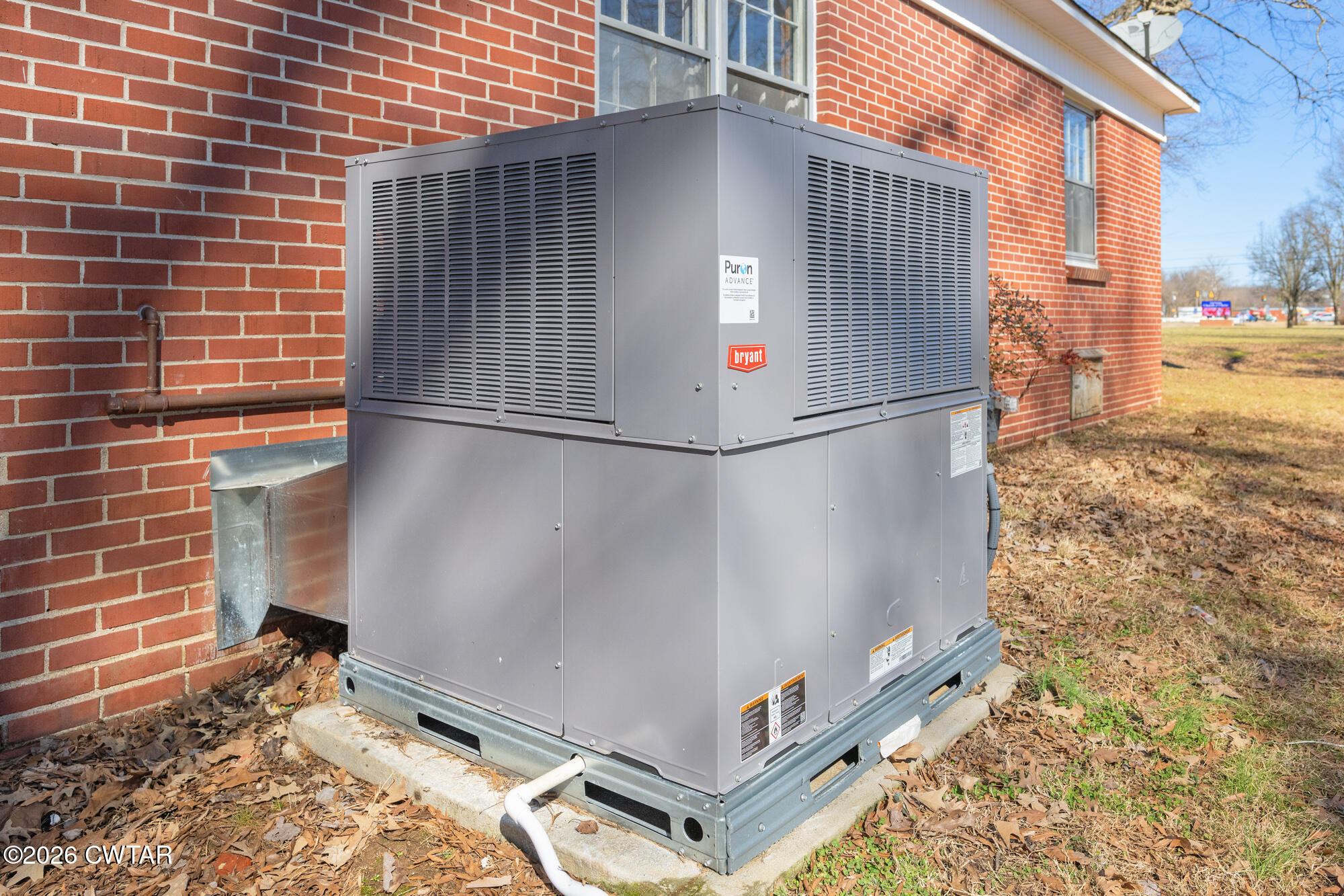 18810 West Main Street Huntingdon, TN 38344 - Photo 31 of 34 a view of a balcony