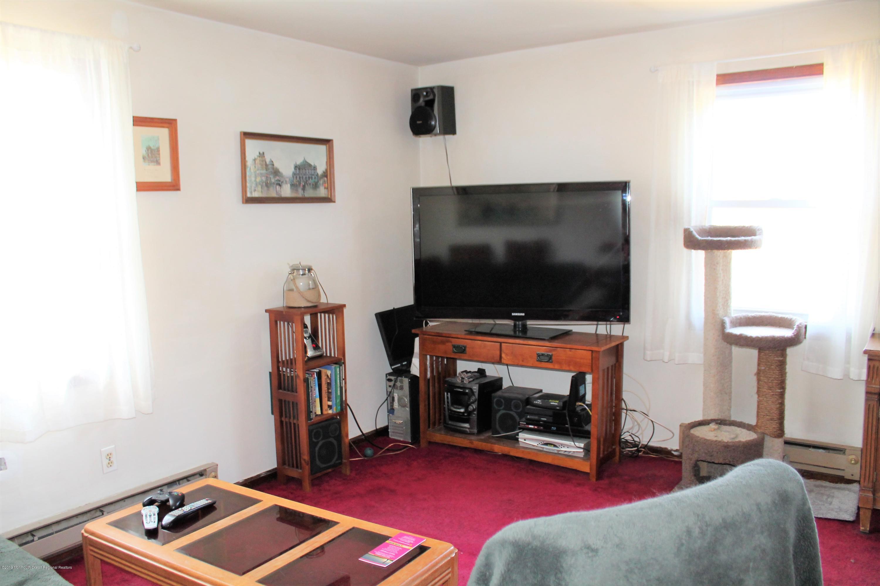 281 Pond Road Freehold, NJ 07728 - Photo 16 of 22 back home living room