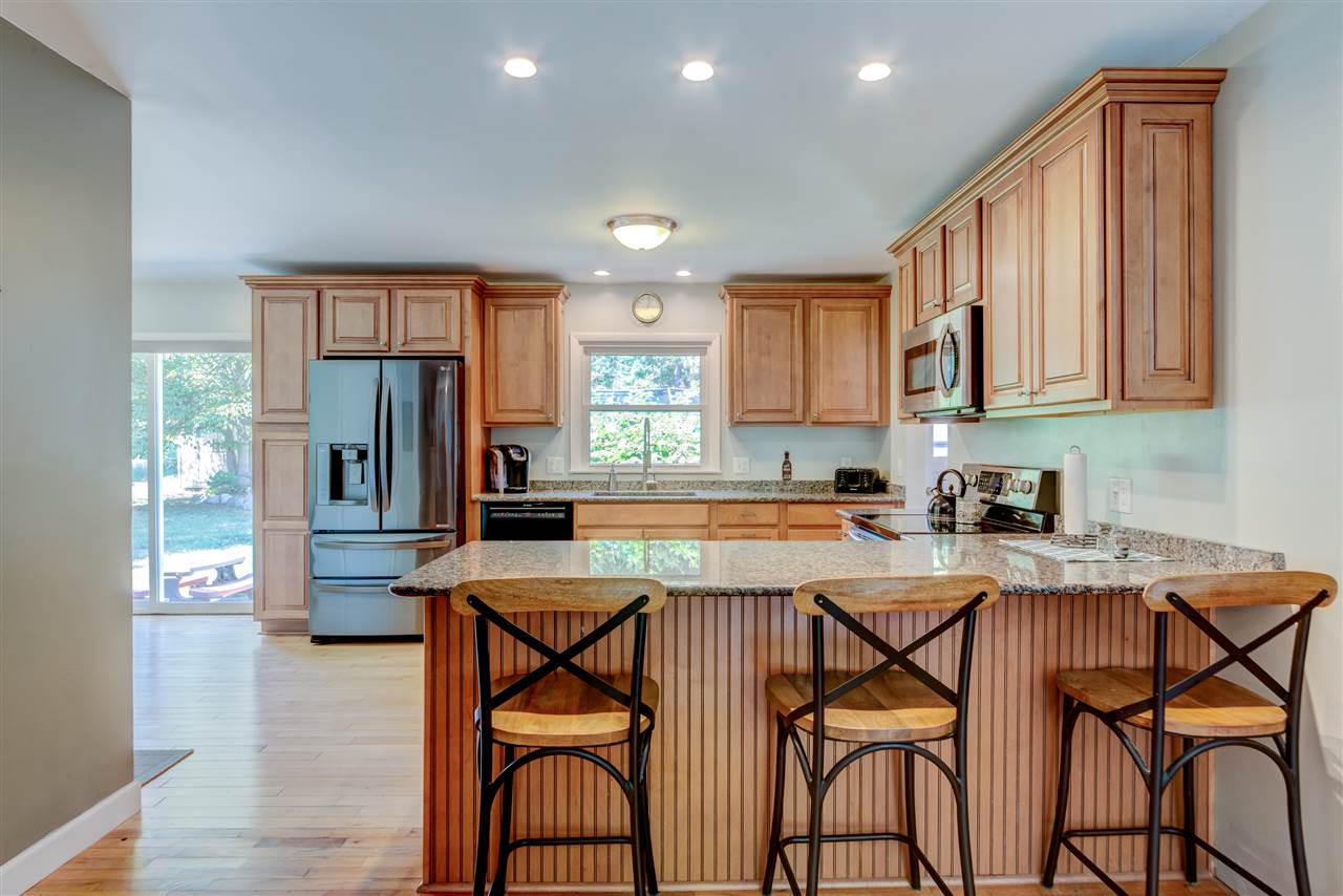 10657 Center Road Traverse City, MI 49686 - Photo 8 of 35 1851921-7.JPG