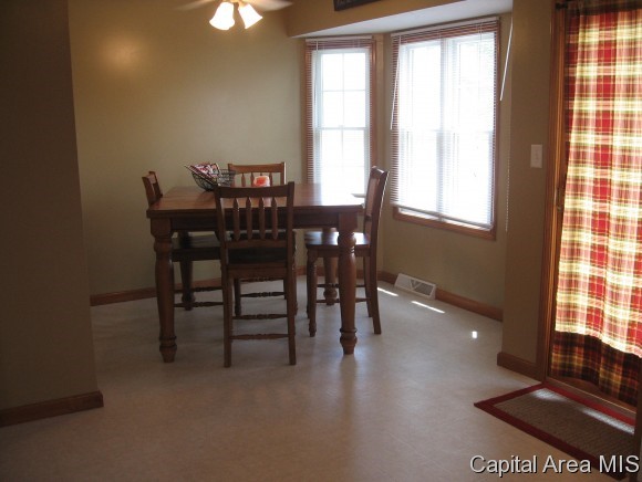5400 Bunting Road Springfield, IL 62711 - Photo 4 of 11