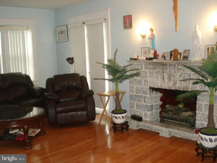 511 East Darby Road Havertown, PA 19083 - Photo 6 of 14 Gallery Image 6