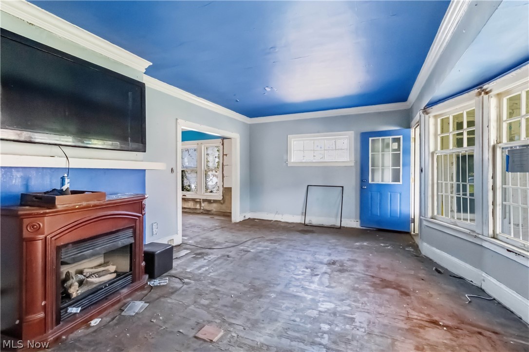 1516 Hillcrest Road Cleveland, OH 44118 - Photo 7 of 33 Gallery Image 7
