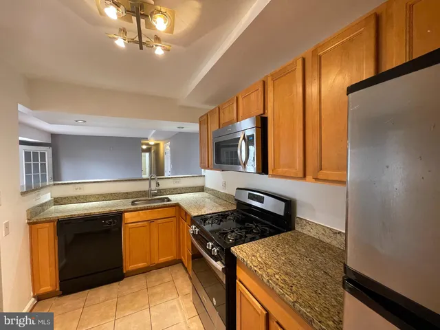 $194,900 | 2510 Markham Lane, Unit 1, Landover, MD 20785