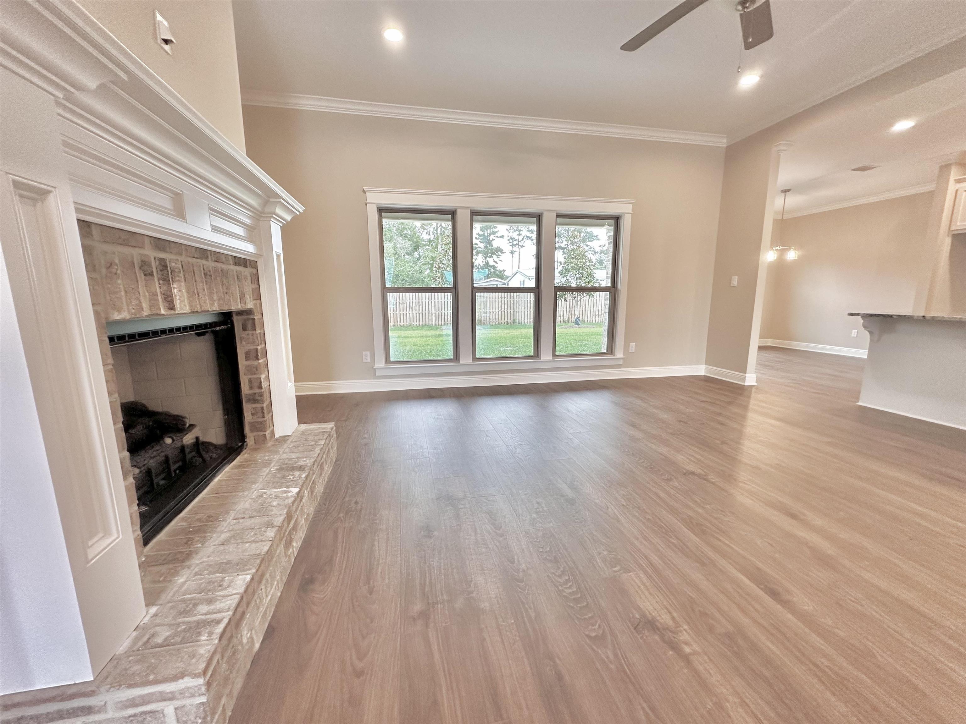 683 Kitfox Avenue Fairhope, AL 36532 - Photo 9 of 51 Living Room