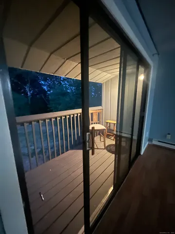 $1,800 | 72 Buddington Road, Unit 8, Groton, CT 06340