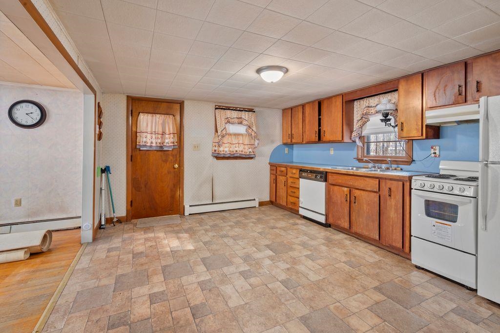 92 Gilmanton Road Belmont, NH 03220 - Photo 10 of 33