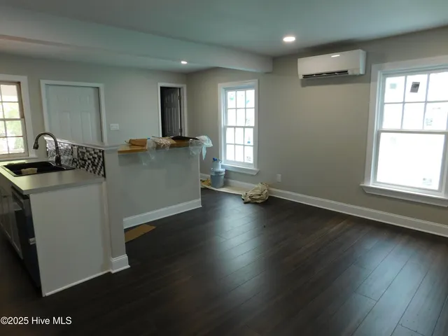 $1,400 | 706 East Front Street, Unit D, New Bern, NC 28560