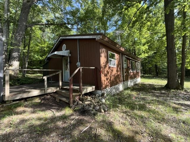 4933 East Johnson Road Lake City, MI 49651 - Photo 2 of 15