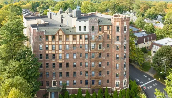 a view of a building