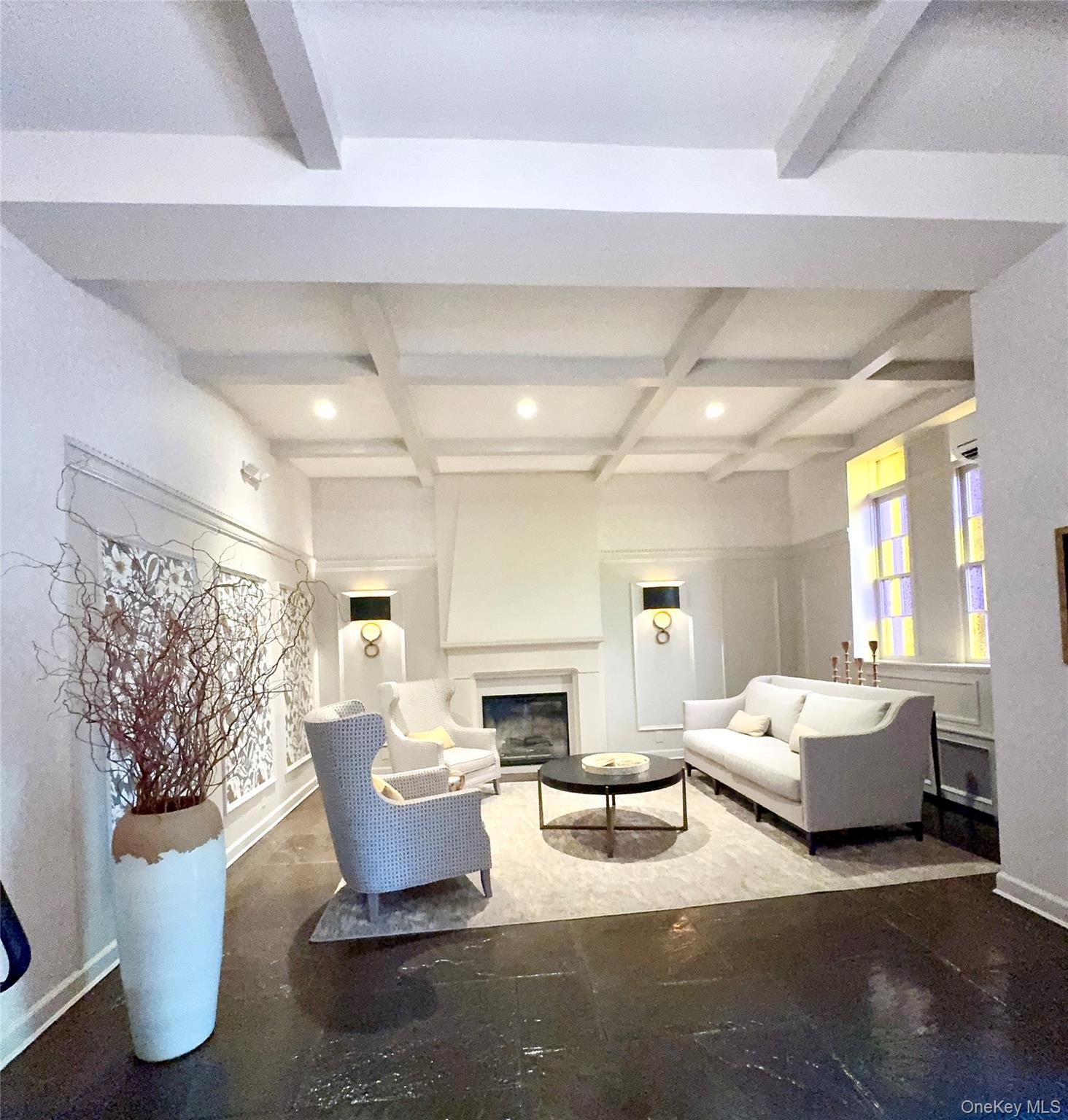 2 Spruce Street, Unit 1H Great Neck, NY 11021 - Photo 3 of 5