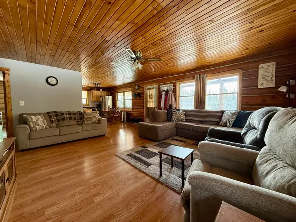 $364,900 | W11199 County Rd O, Dunbar, WI 54119