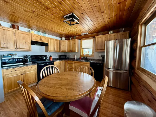 $364,900 | W11199 County Rd O, Dunbar, WI 54119