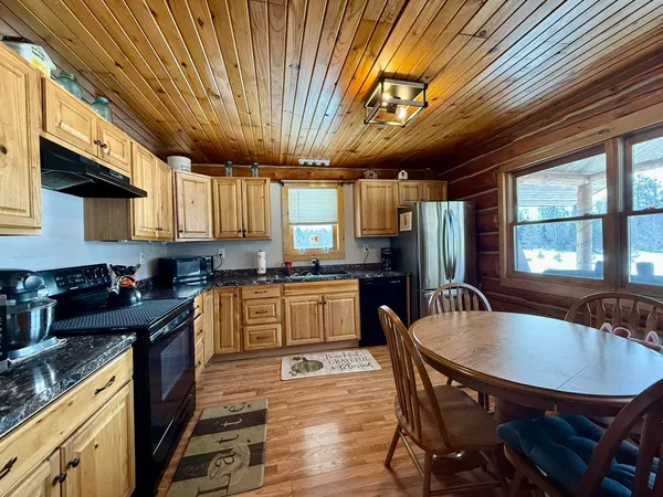 $364,900 | W11199 County Rd O, Dunbar, WI 54119