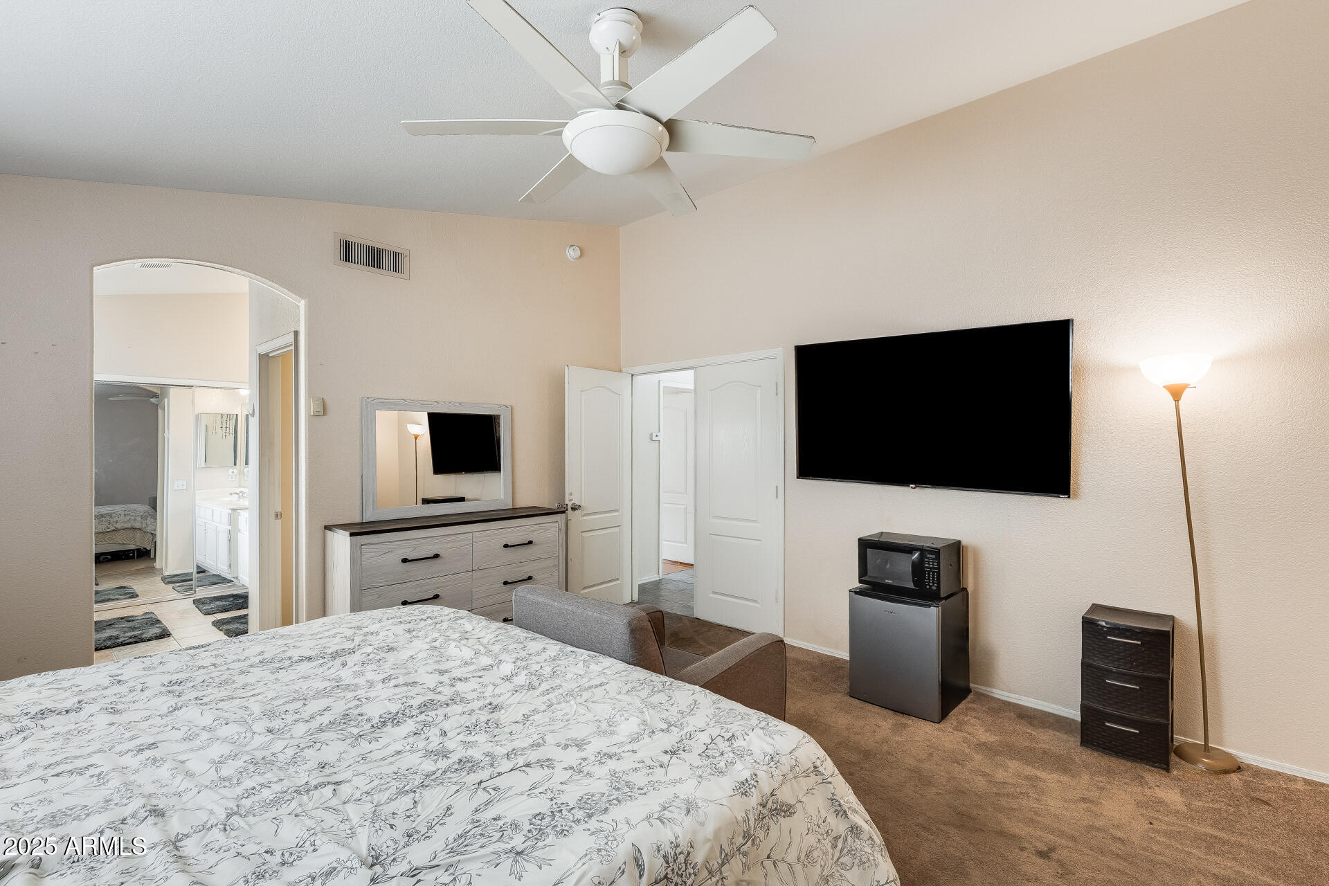 1766 East Fremont Road Phoenix, AZ 85042 - Photo 17 of 30 26