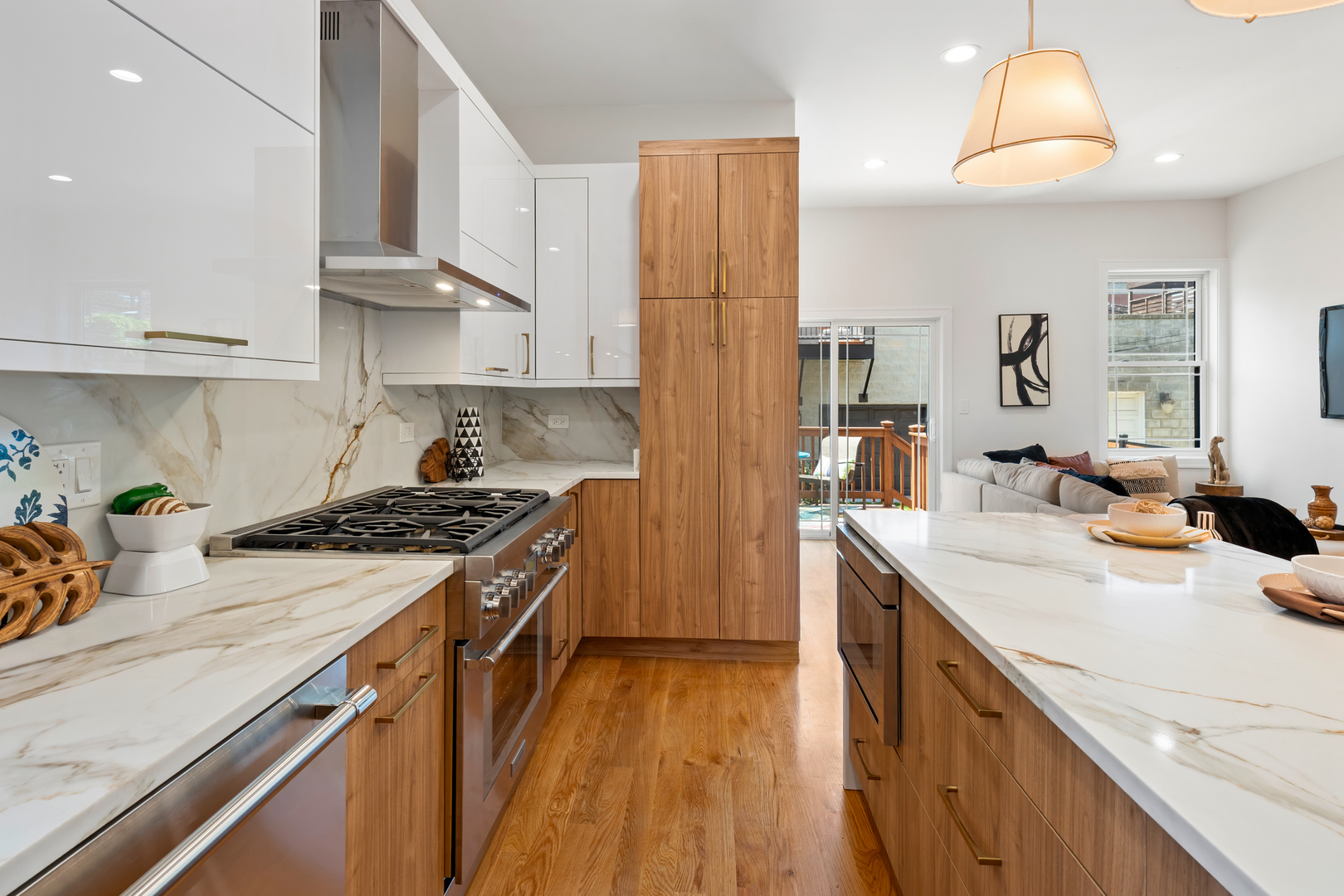 3414 North Hamilton Avenue Chicago, IL 60618 - Photo 16 of 45