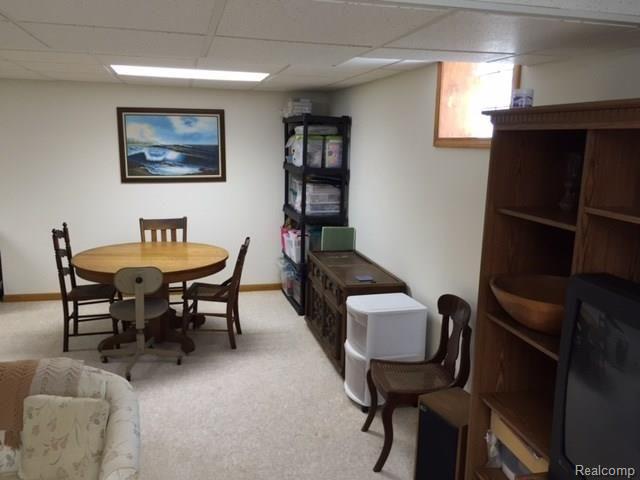 679 Kern Road Lake Orion, MI 48362 - Photo 20 of 34 IMG_0761.jpg