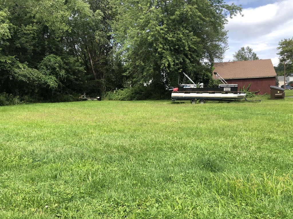 8 Myrtle Street Gill, MA 01354 - Photo 26 of 27 Gallery Image 26