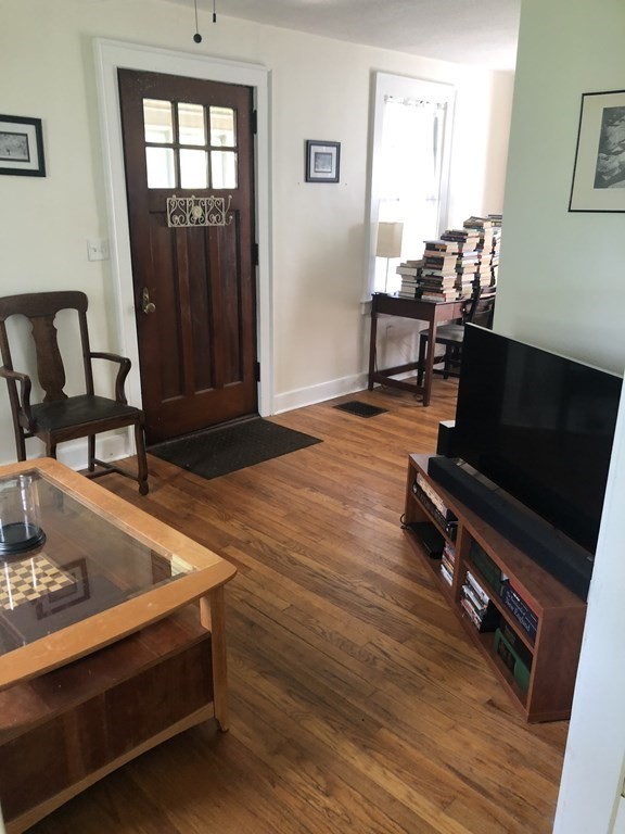 8 Myrtle Street Gill, MA 01354 - Photo 8 of 27 Gallery Image 8