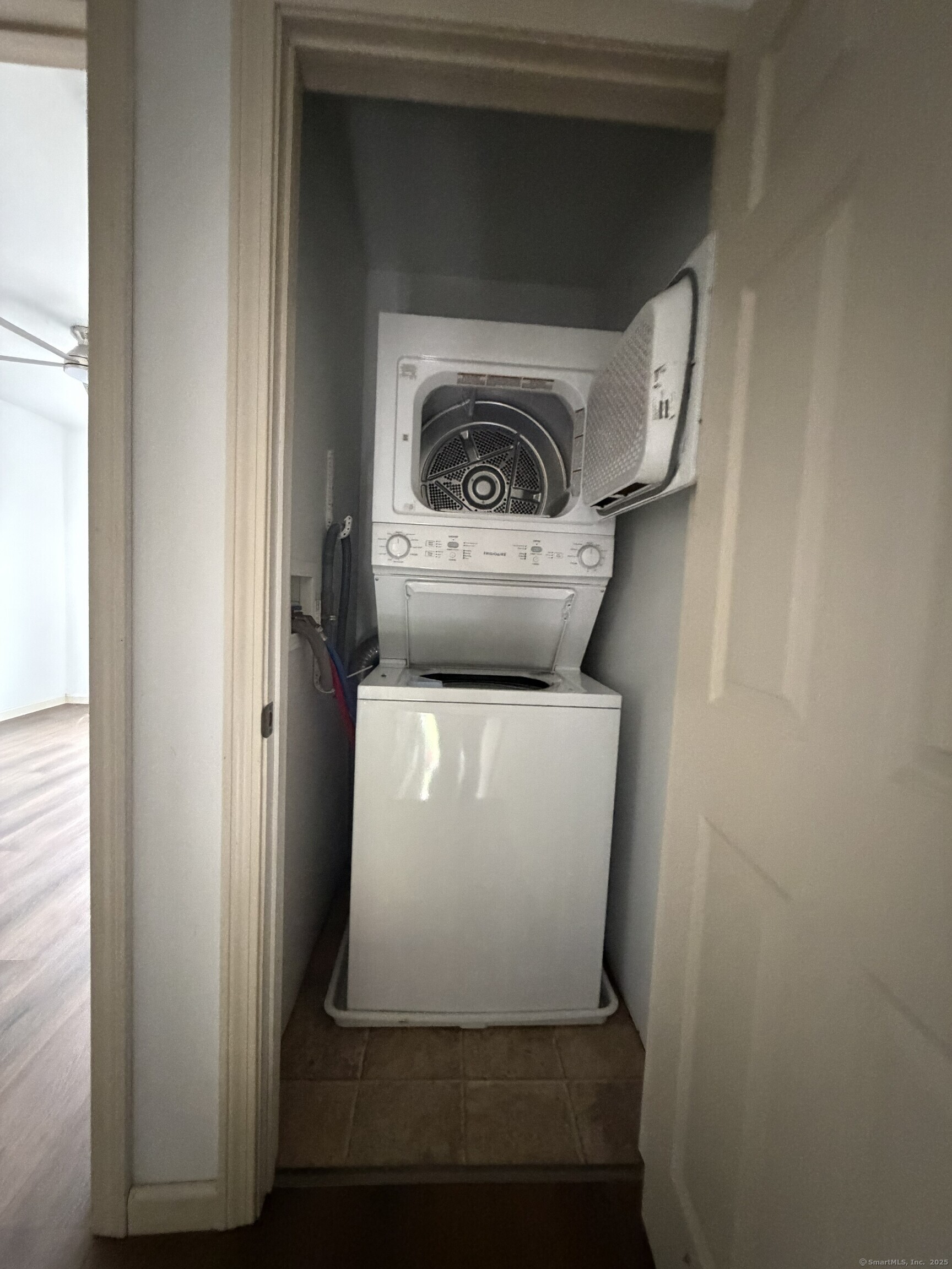 91 Reynolds Bridge Road, Unit B Thomaston, CT 06787 - Photo 12 of 17