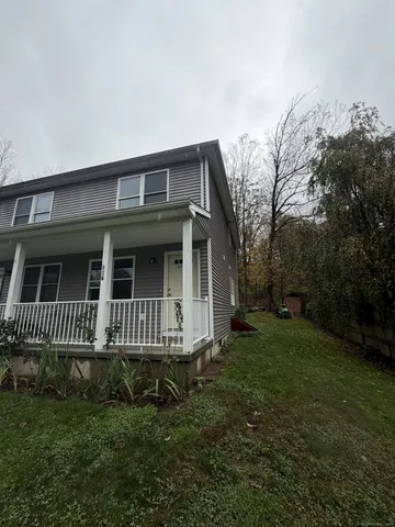 $1,650 | 91 Reynolds Bridge Road, Unit B, Thomaston, CT 06787