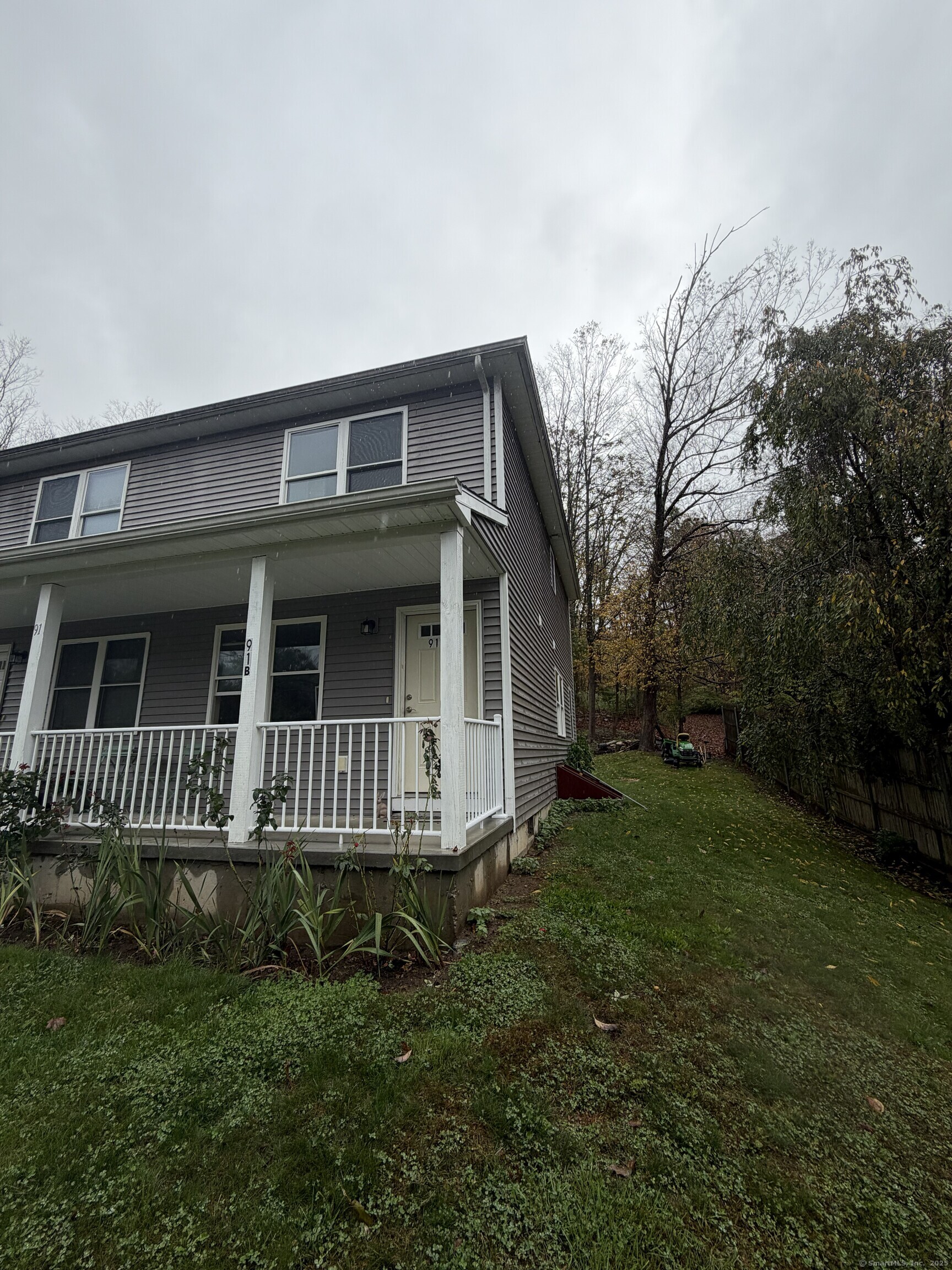 91 Reynolds Bridge Road, Unit B Thomaston, CT 06787 - Photo 3 of 17