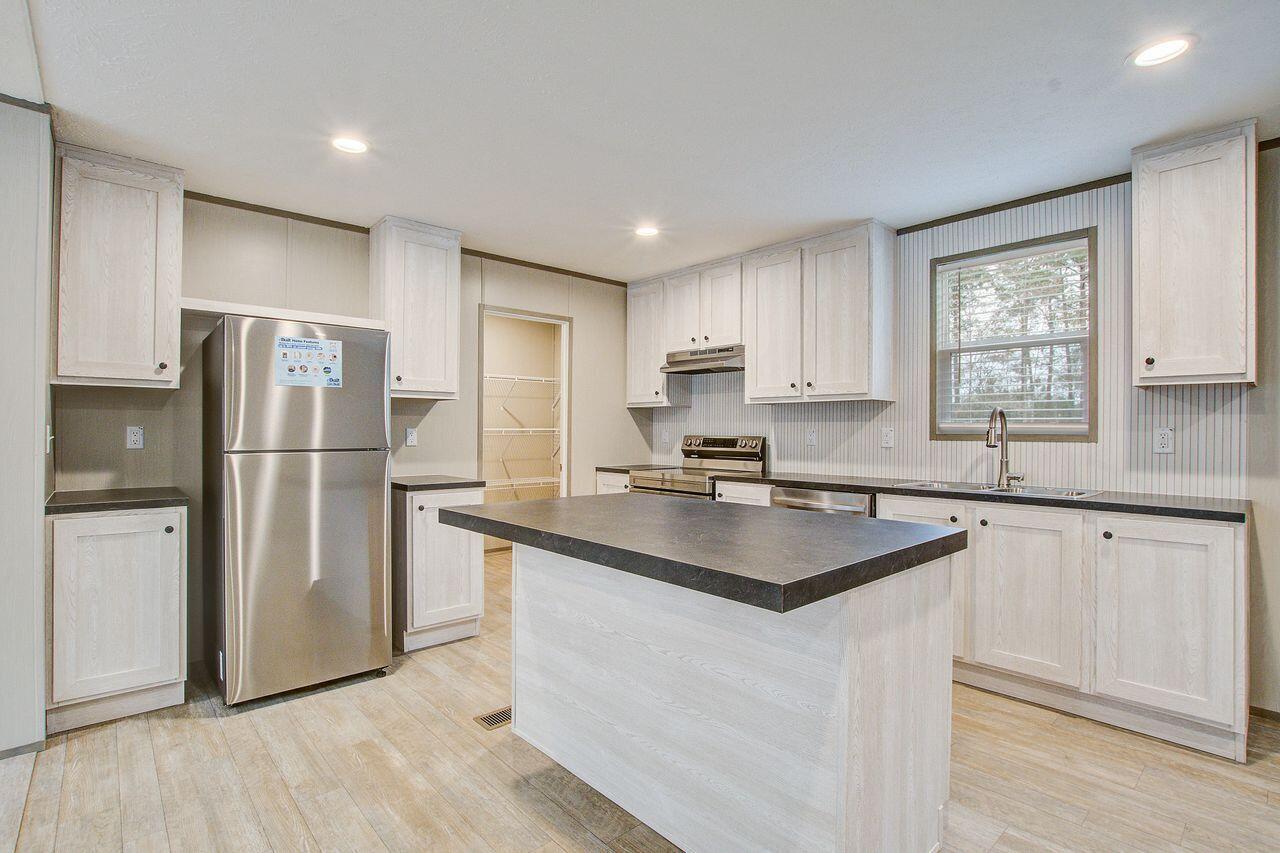 3450 Sniders Highway Walterboro, SC 29488 - Photo 3 of 32 3450_(10)