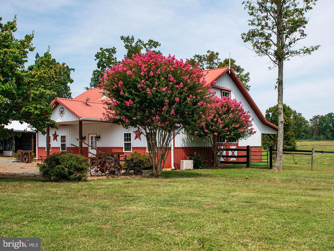 615 Riggs Road Gordonsville, VA 22942 - Photo 3 of 23