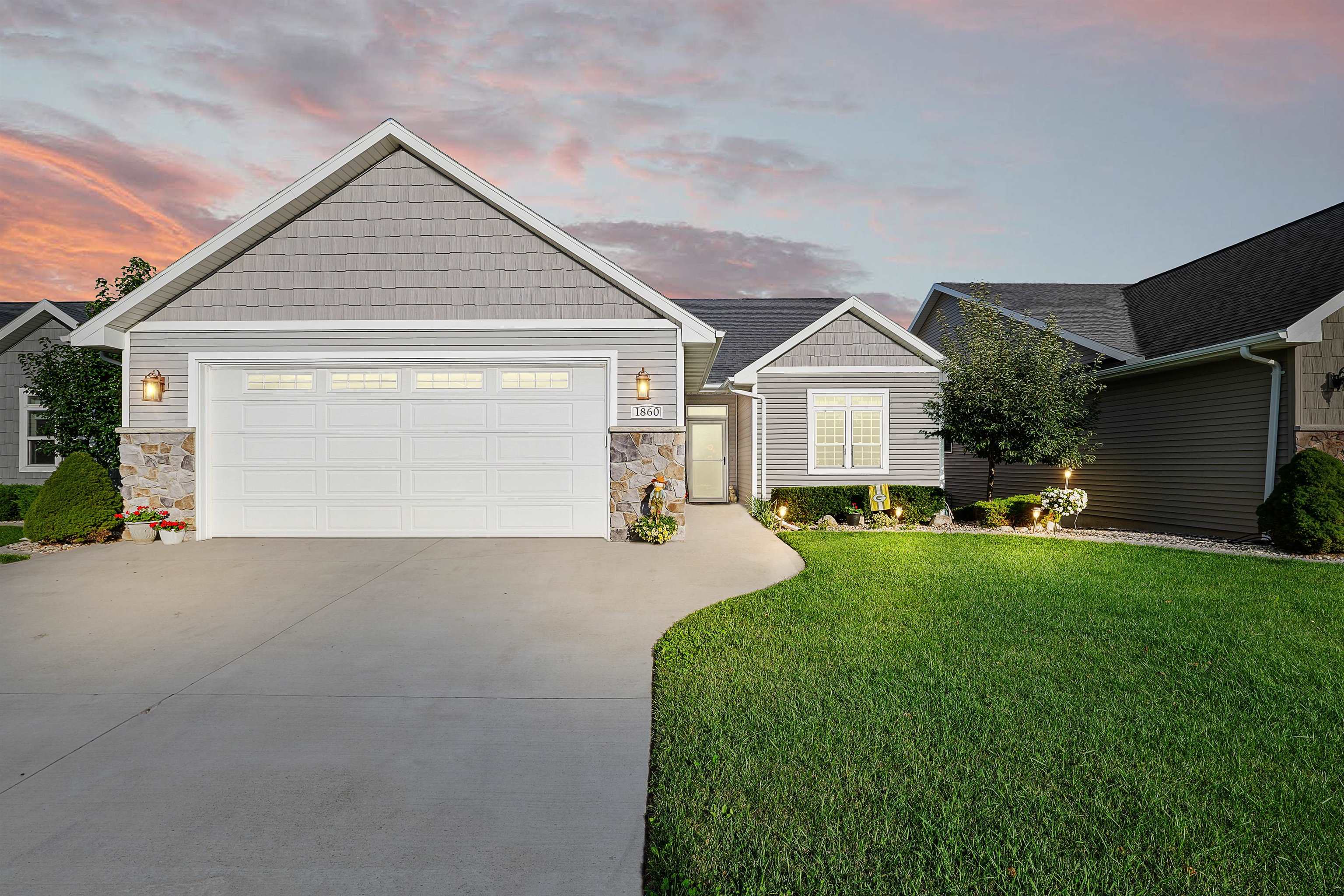 1860 Margaret Street Appleton, WI 54913 - Photo 1 of 1 Gallery Image 1