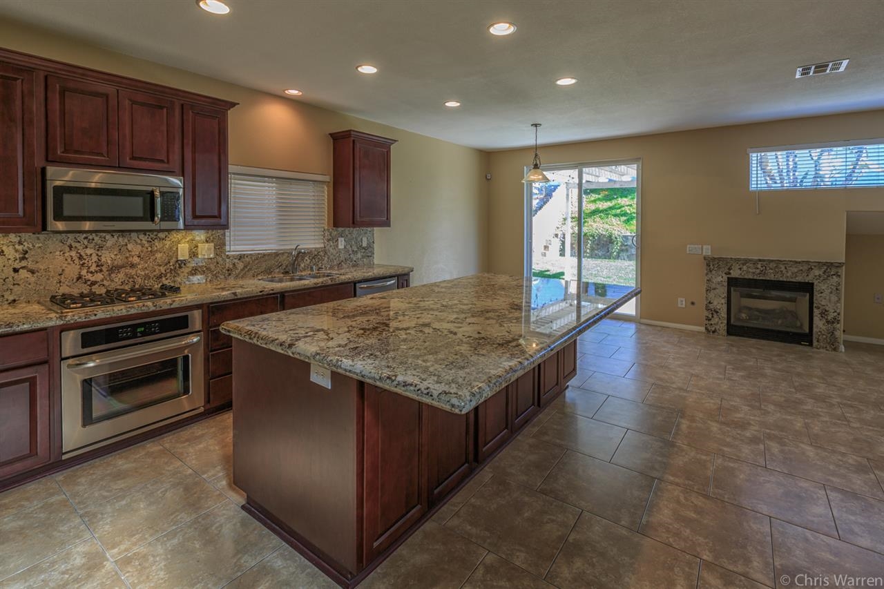 1391 Riviera Summit Road San Diego, CA 92154 - Photo 4 of 19