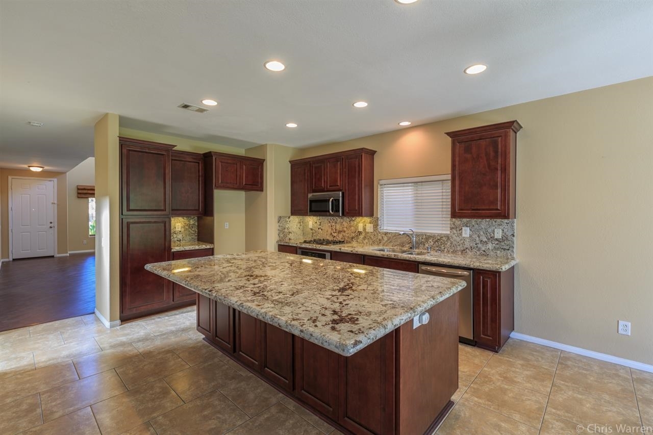 1391 Riviera Summit Road San Diego, CA 92154 - Photo 6 of 19