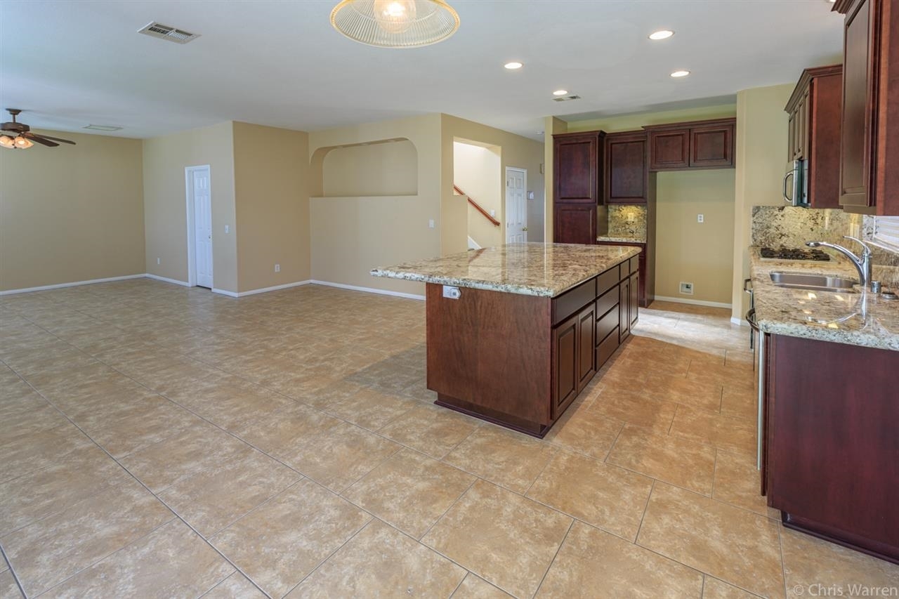1391 Riviera Summit Road San Diego, CA 92154 - Photo 7 of 19