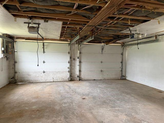 1656 Pulaski Mercer Road Mercer, PA 16137 - Photo 24 of 29 GARAGE INTERIOPR