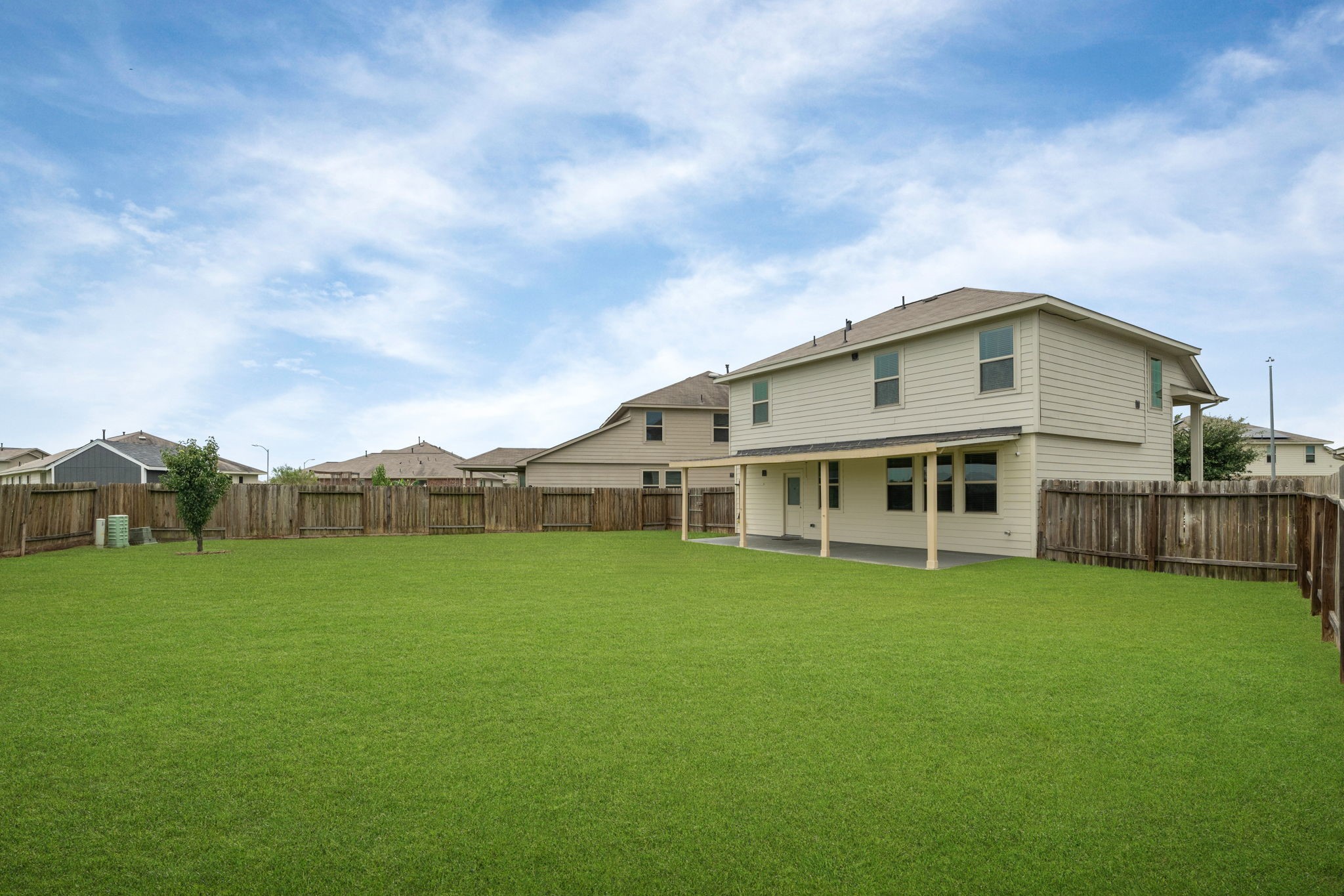 12515 SIlverwood Springs Place Houston, TX 77014 - Photo 32 of 33 large backyard