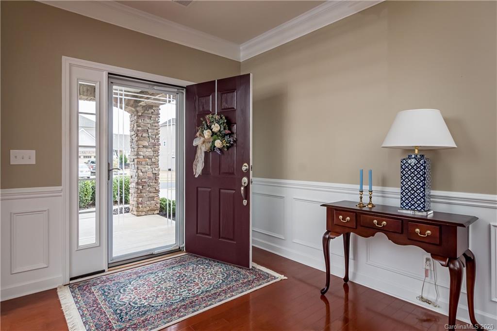 814 Solandra Way Tega Cay, SC 29708 - Photo 4 of 46