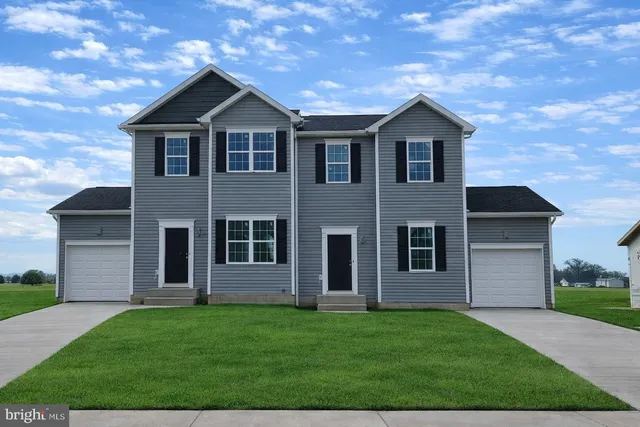 $289,210 | 3618 Fieldstone Drive, Dover, PA 17315