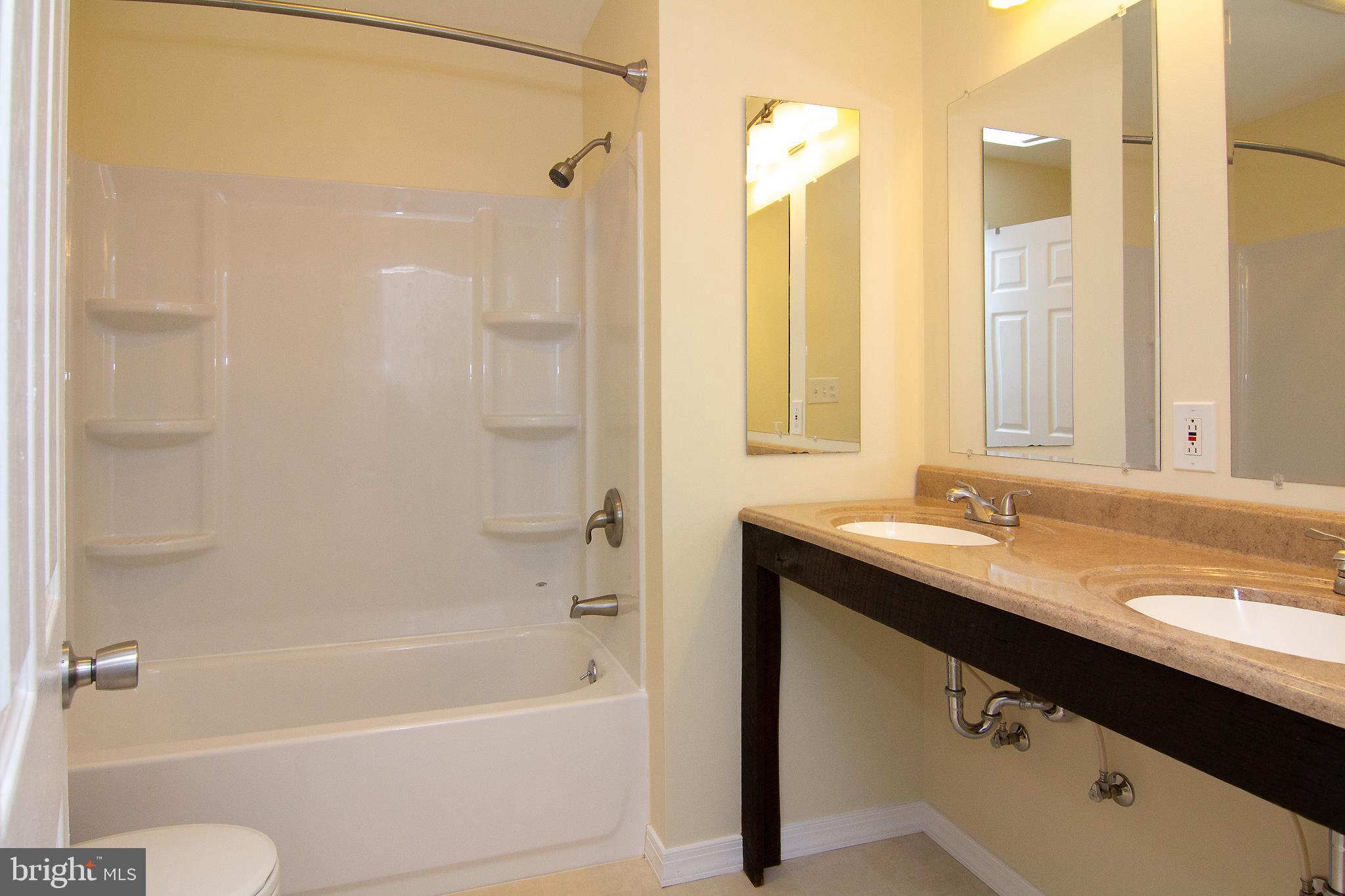 5033 Roller Road Manchester, MD 21102 - Photo 18 of 22 HALL BATH