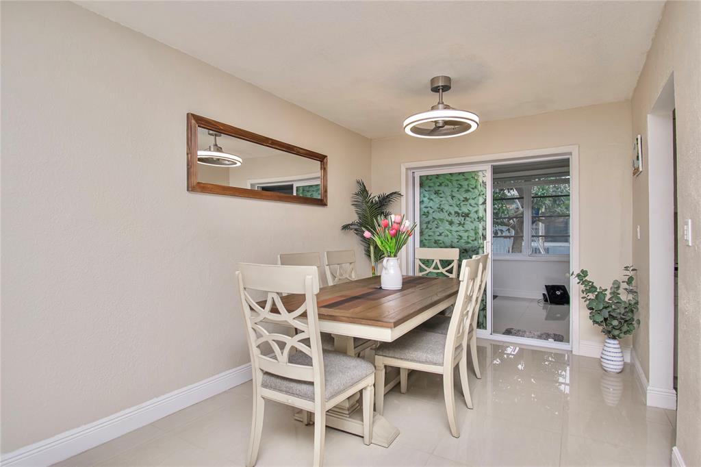 4944 Northwest 55th Street Tamarac, FL 33319 - Photo 16 of 51