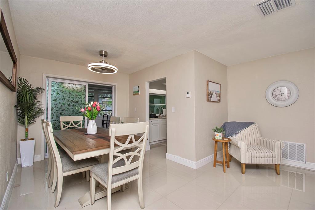 4944 Northwest 55th Street Tamarac, FL 33319 - Photo 17 of 51