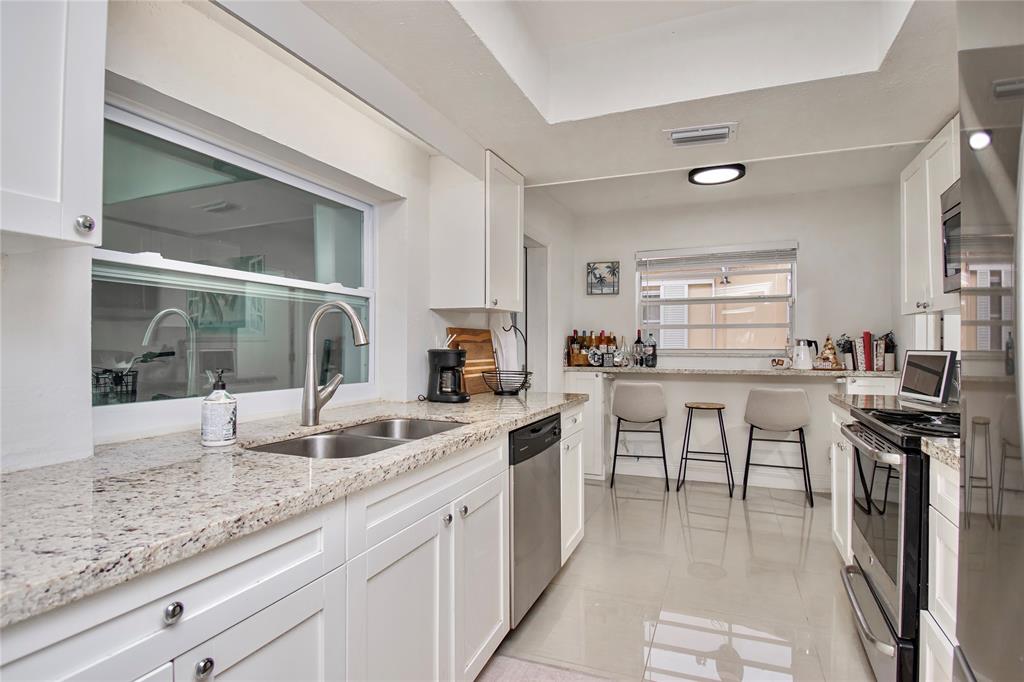 4944 Northwest 55th Street Tamarac, FL 33319 - Photo 2 of 51