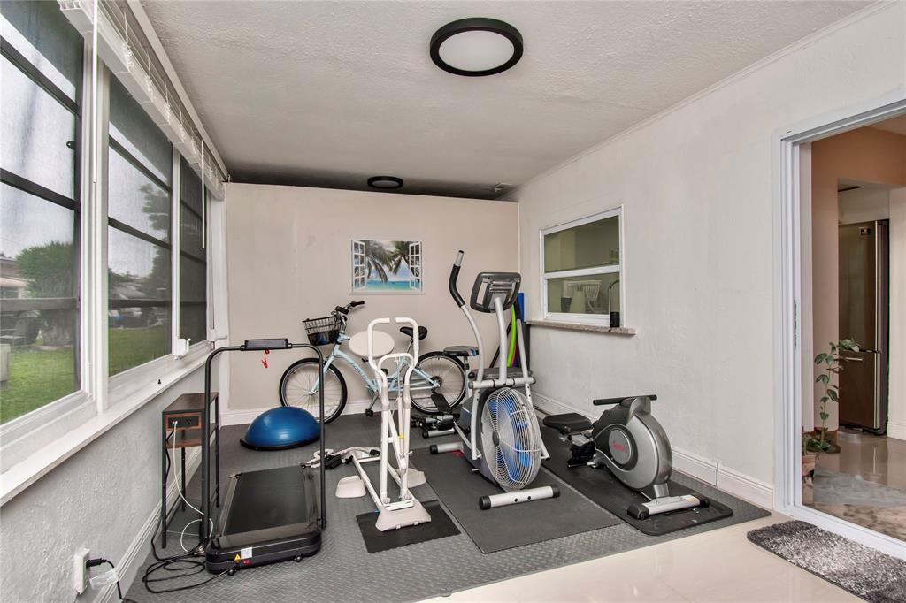 4944 Northwest 55th Street Tamarac, FL 33319 - Photo 23 of 51