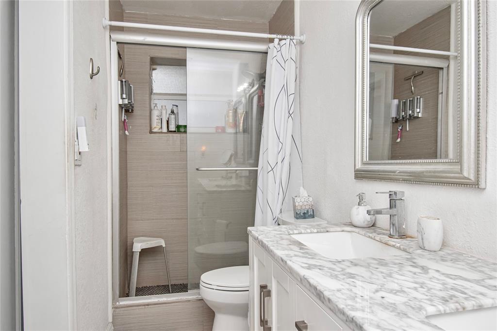 4944 Northwest 55th Street Tamarac, FL 33319 - Photo 31 of 51