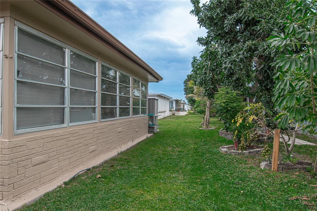 4944 Northwest 55th Street Tamarac, FL 33319 - Photo 38 of 51