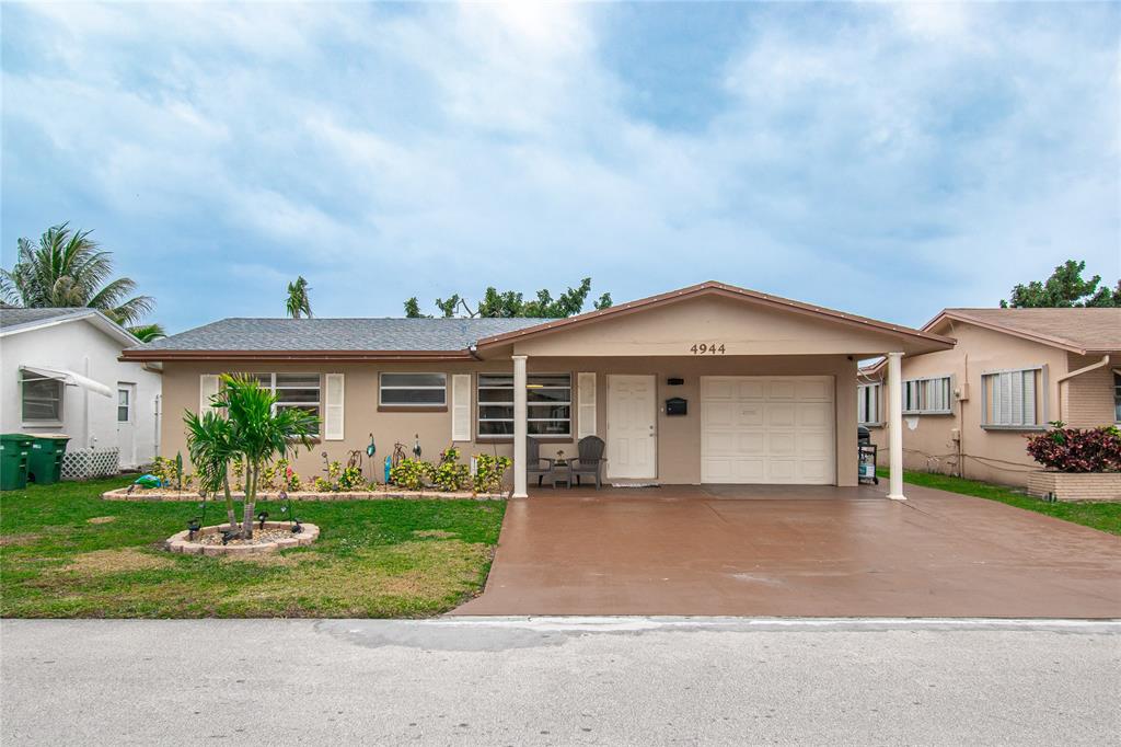 4944 Northwest 55th Street Tamarac, FL 33319 - Photo 8 of 51